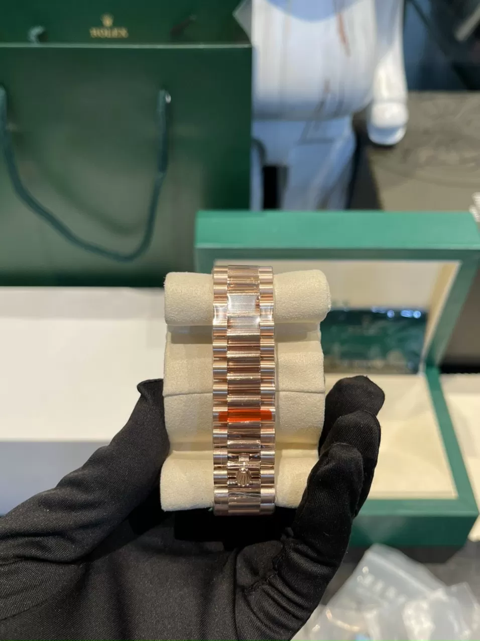 Đồng Hồ ROLEX DAY-DATE 40 228235 VÀNG HỒNG 18K CHẾ TÁC - Ảnh 4