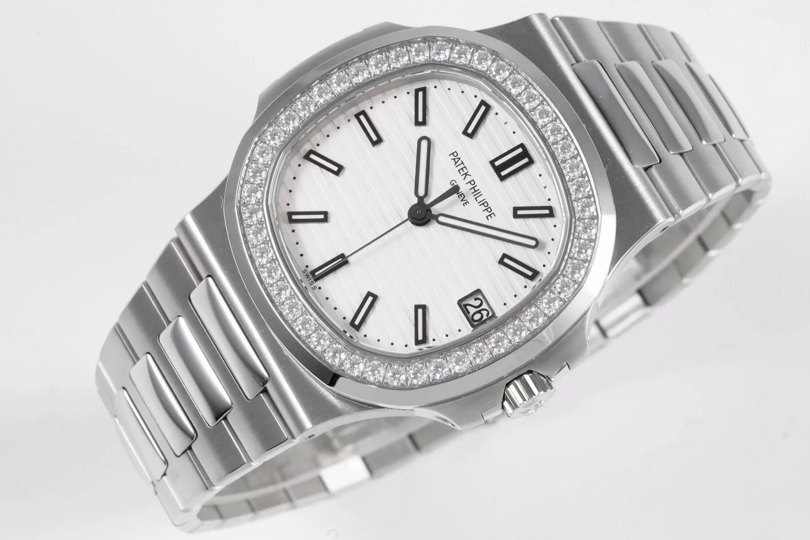 Patek Philippe Nautilus 7018/1A WHITE GOLD DIAMONDS - Ảnh 5