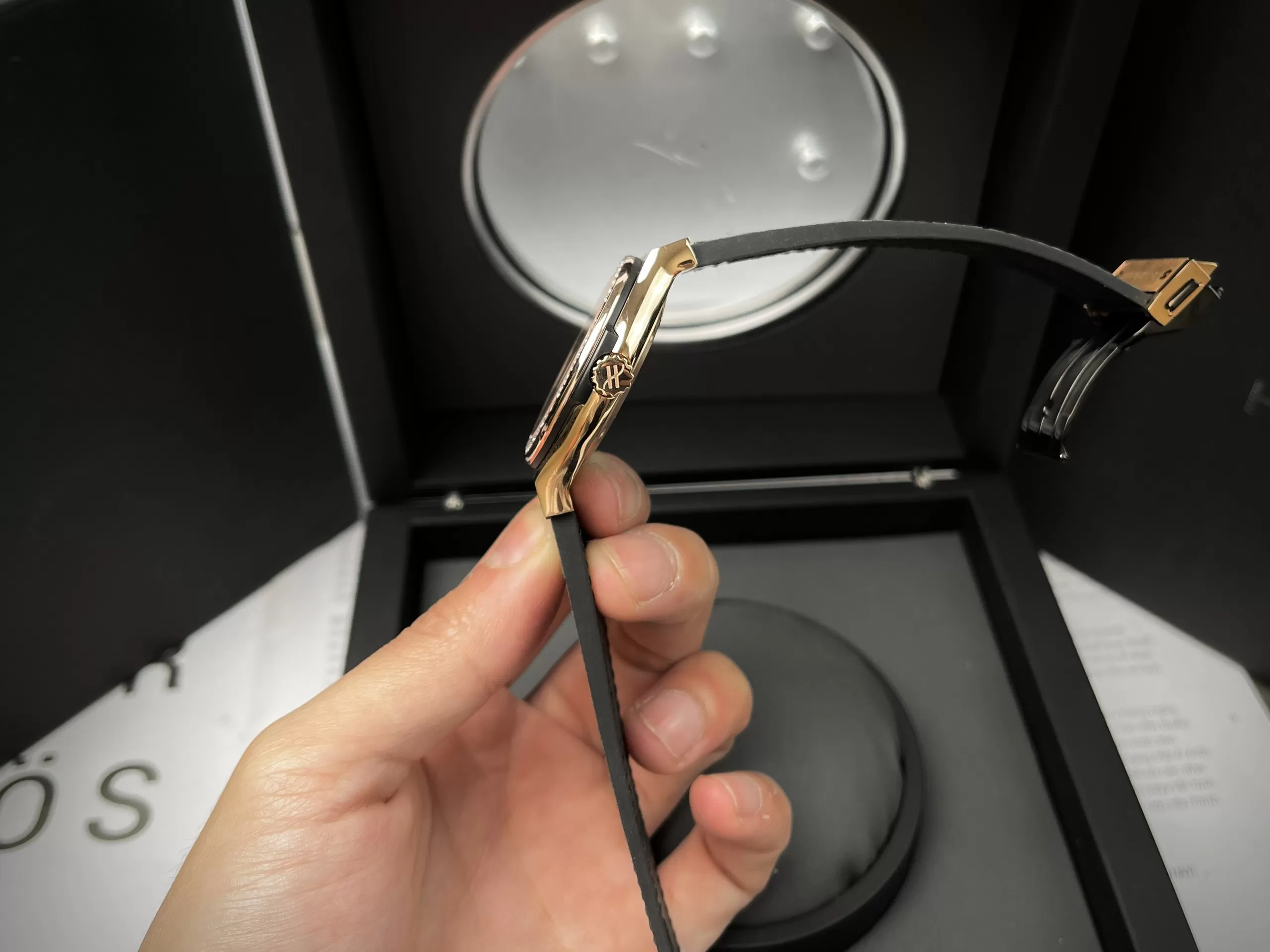 HUBLOT CLASSIC FUSION KING GOLD 42 MM CUSTOM DIAMOND - Ảnh 6