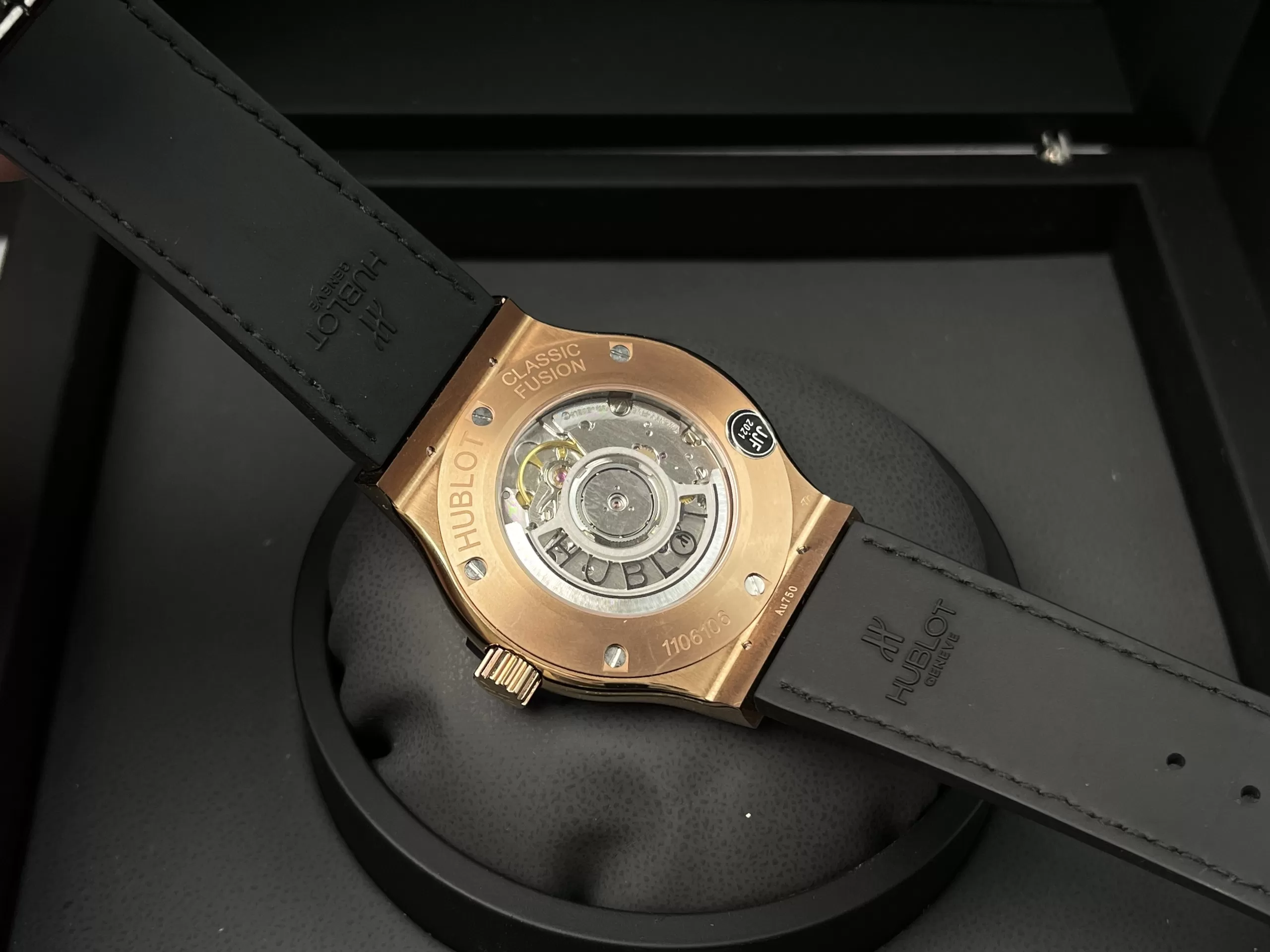 HUBLOT CLASSIC FUSION KING GOLD 42 MM CUSTOM DIAMOND - Ảnh 4