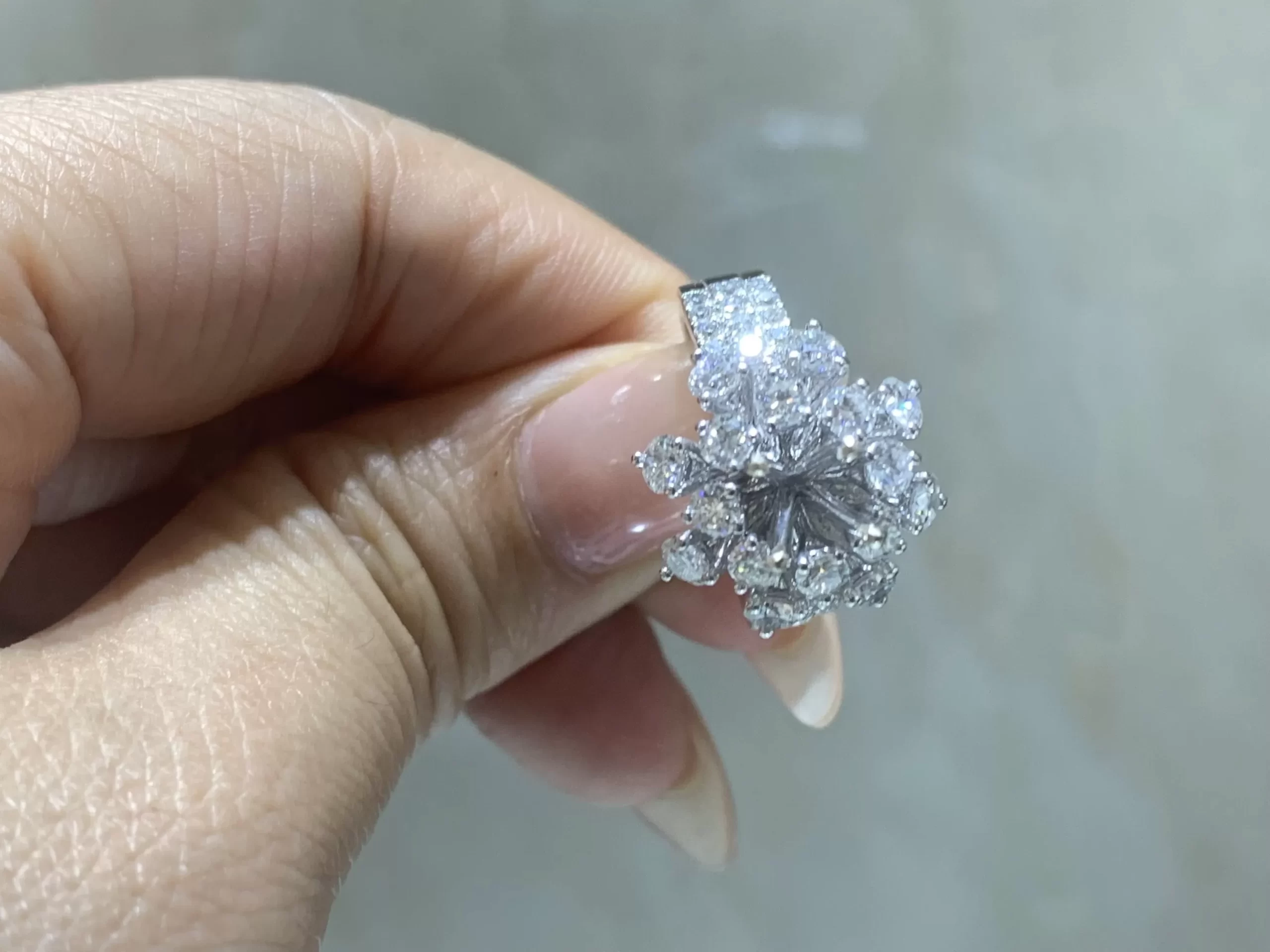 Nhẫn nữ kim cương vàng trắng Diamond - Ảnh 5