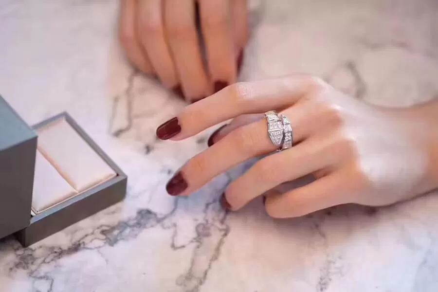 Nhẫn rắn BVLGARI vàng Trắng 18k - Ảnh 3