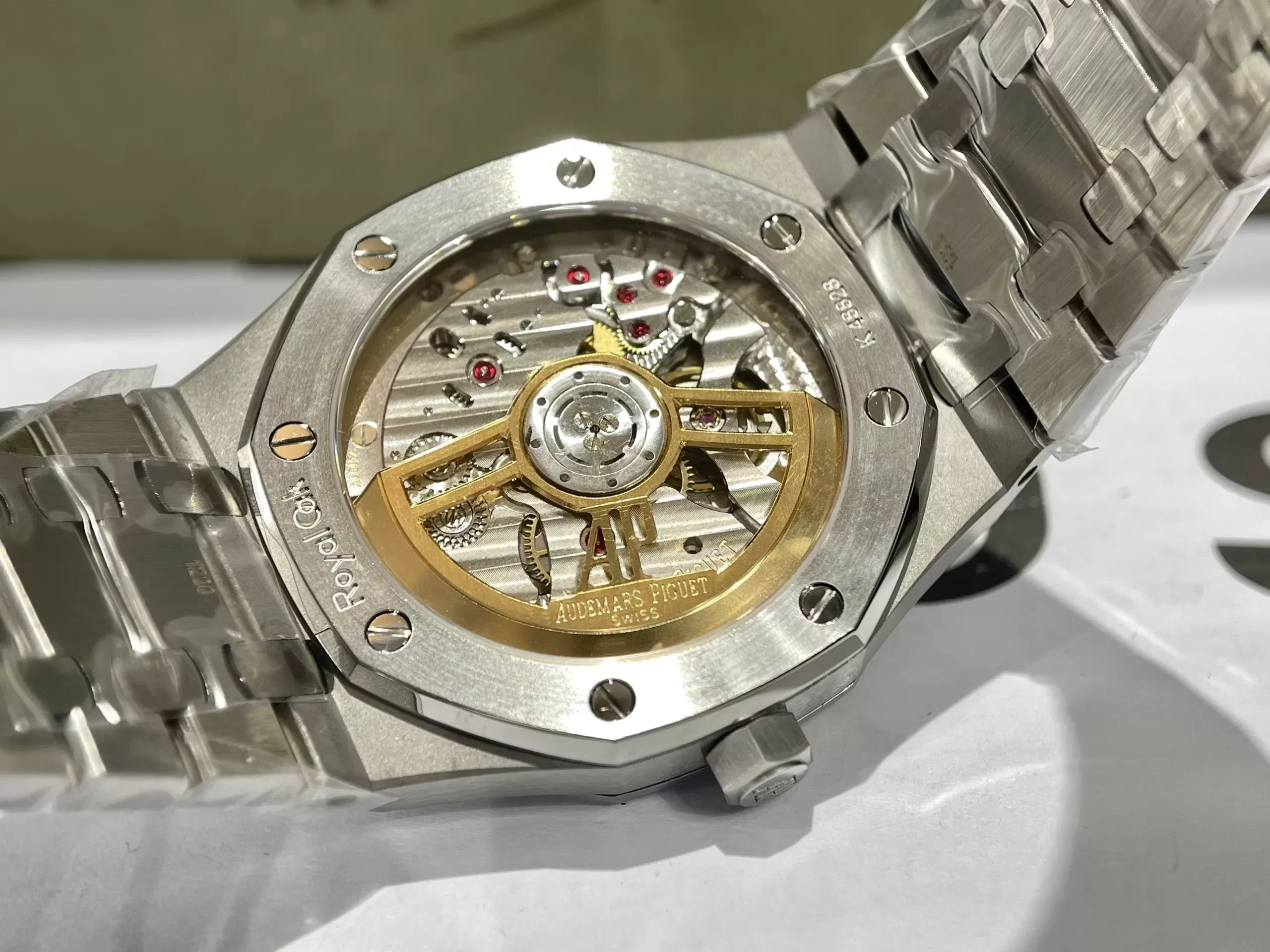 Đồng Hồ Audemars Piguet Royal Oak 15500ST.OO.1220ST.01 - Ảnh 3