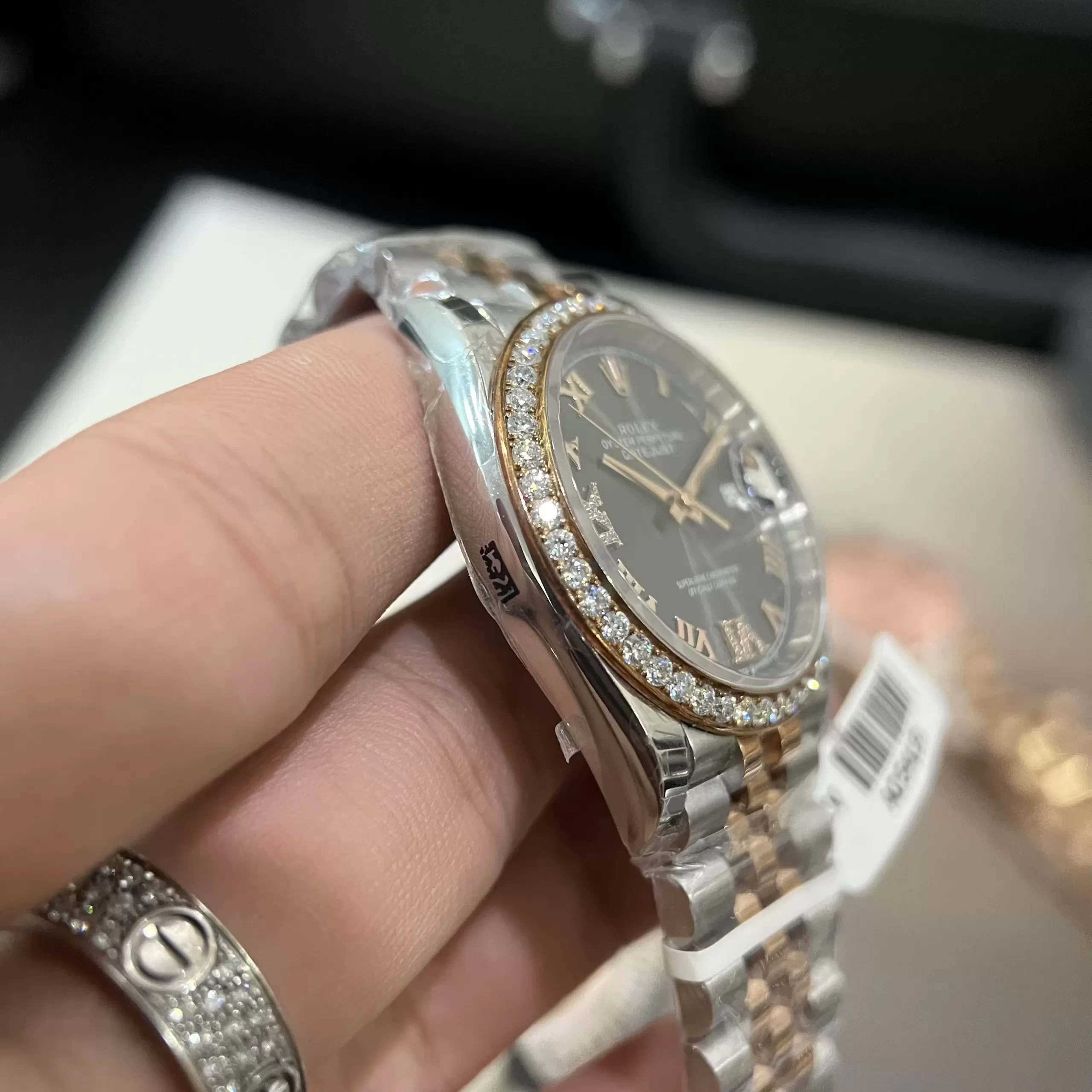 Đồng Hồ Rolex Siêu Cấp 1:1 Datejust 36 126281RBR Mặt Số Rhodium Tối Cọc Số La Mã - Ảnh 4
