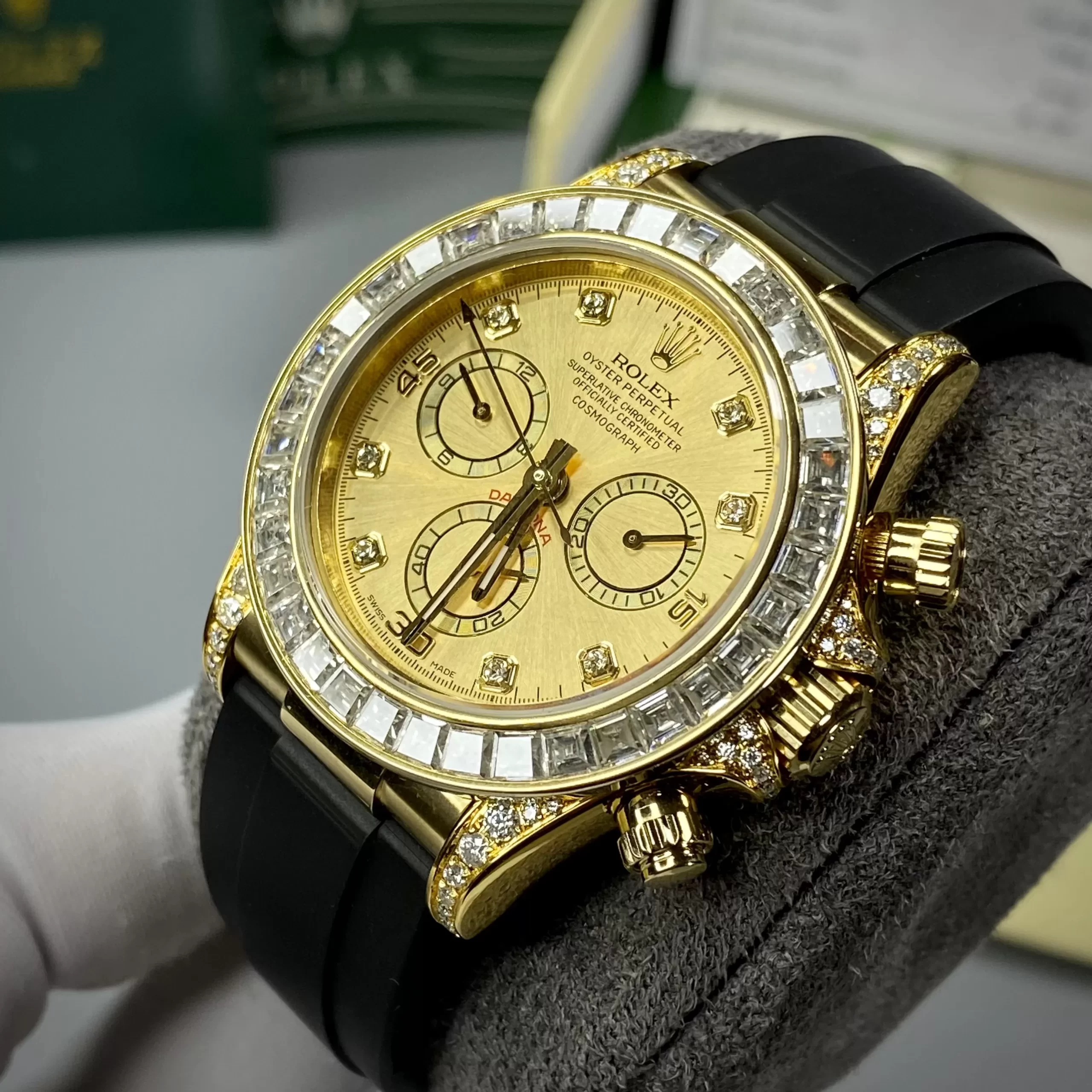 Đồng Hồ Rolex Like Auth 1:1 Cosmograph Daytona 116518LN Mặt Số Vàng Champagne, Vành Kim Cương Baguette - Ảnh 4