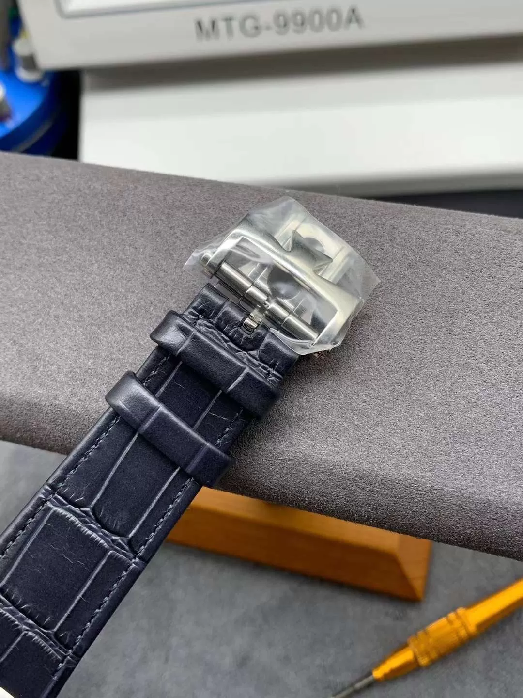 Đồng Hồ Vacharon Constantin Overseas Super Fake - Ảnh 6