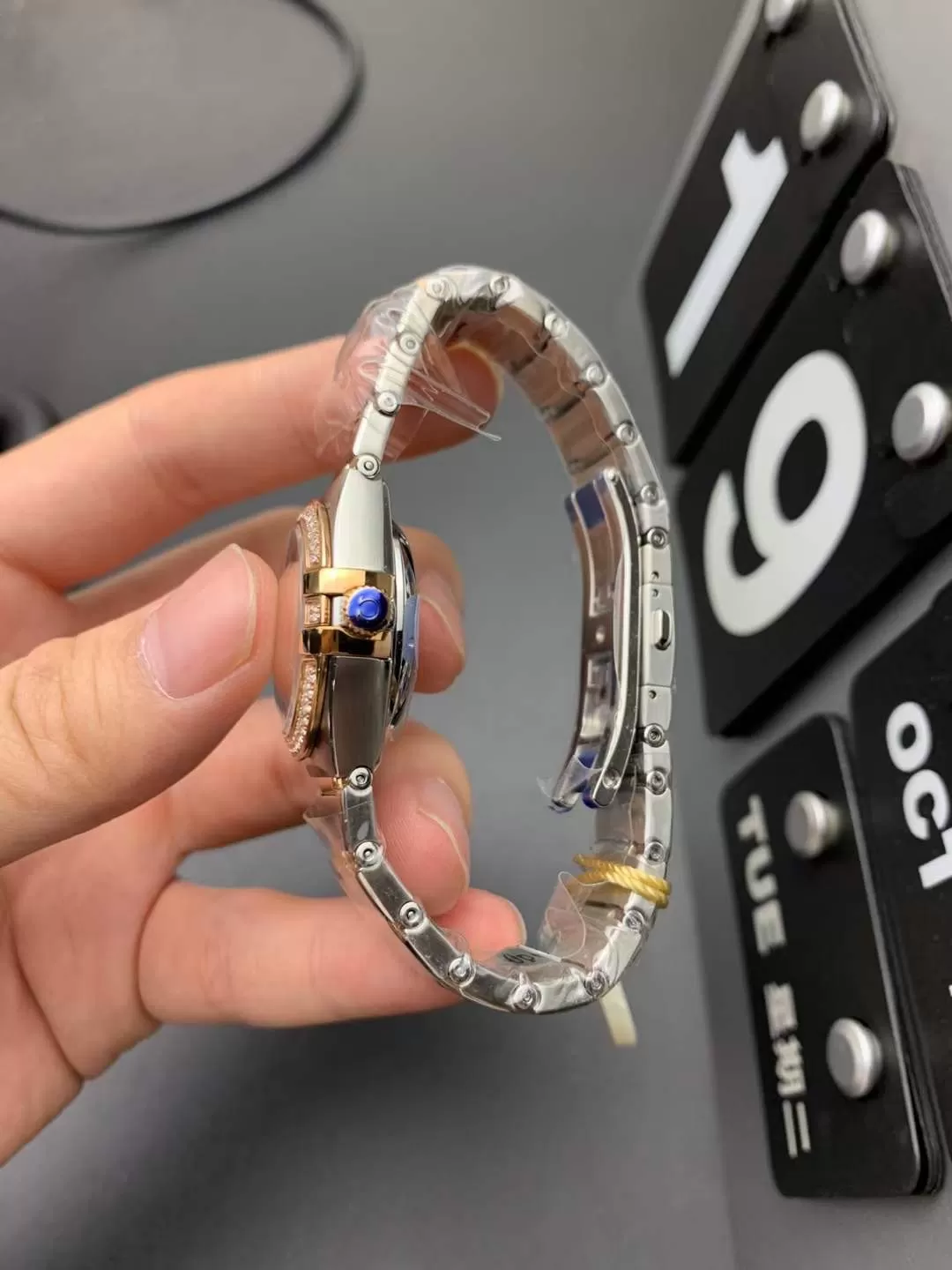 Đồng Hồ Omega Constellation Co-Axial Master Chronometer Replica - Ảnh 6