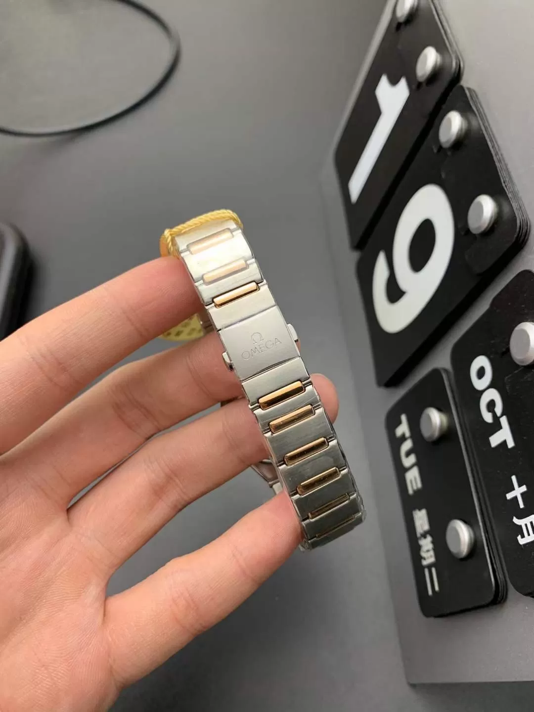 Đồng Hồ Omega Constellation Co-Axial Master Chronometer Replica - Ảnh 4