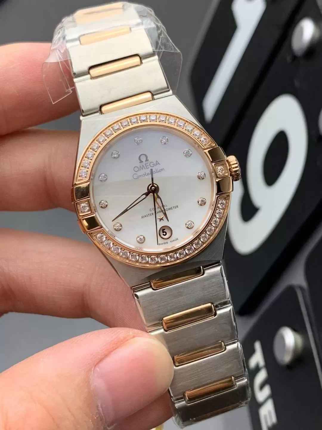 Đồng Hồ Omega Constellation Co-Axial Master Chronometer Replica - Ảnh 3