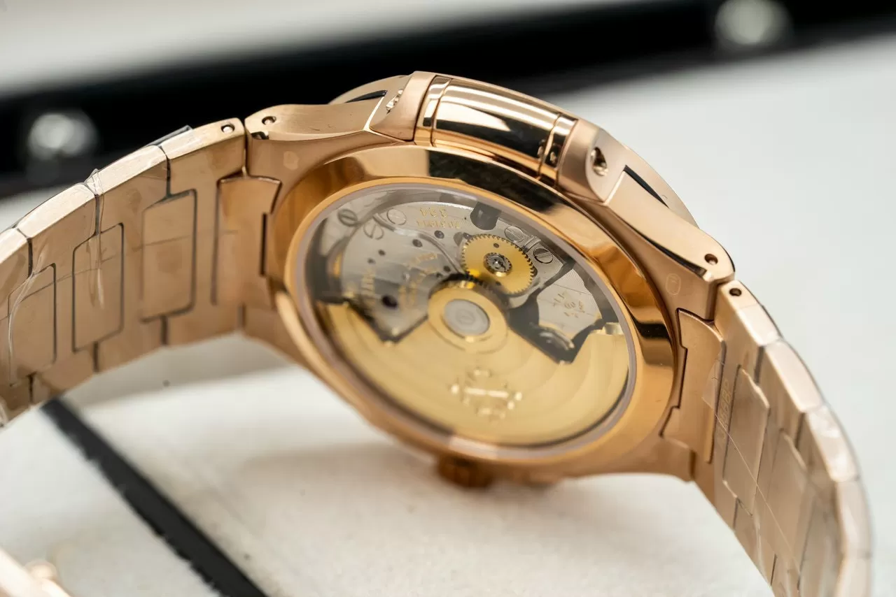 Patek Philippe Nautilus 7118 Ladies Automatic Rep - Ảnh 7