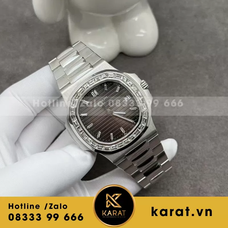 Đồng hồ Patek Philippe Nautilus 5711/110P Chế Tác Platinum Baguette Diamond - Ảnh 9