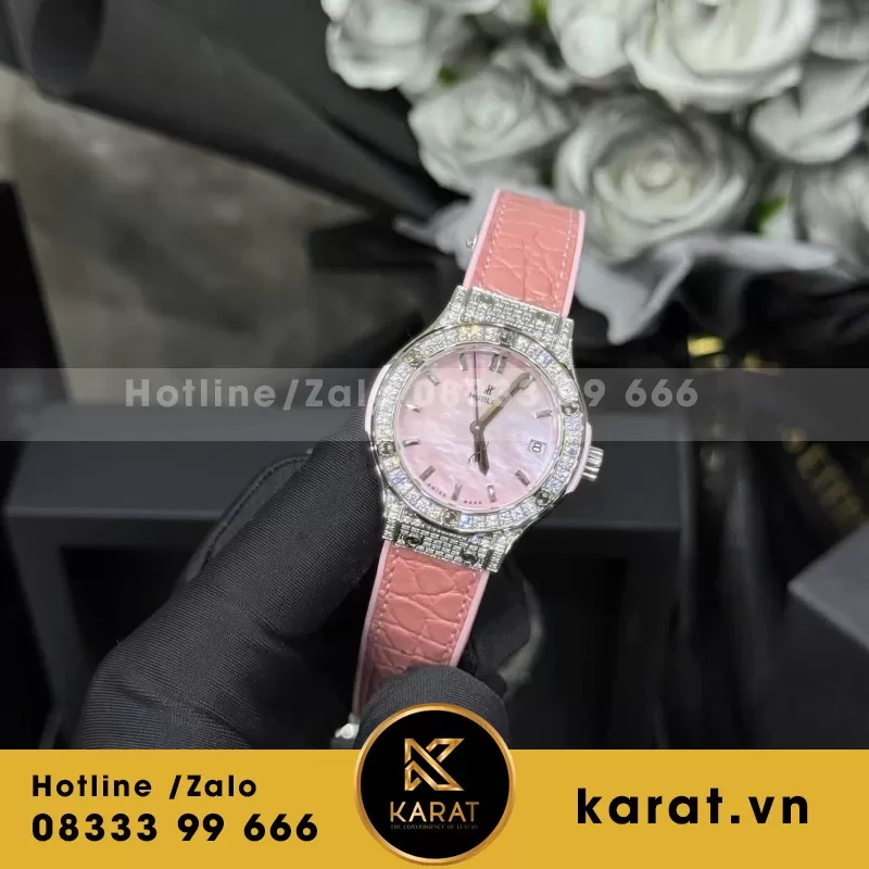 Đồng Hồ Hublot Classic Fusion Rep 11 Mặt Khảm Xà Cừ Màu Hồng Đính Kim Cương Moissanite 33mm - Ảnh 3