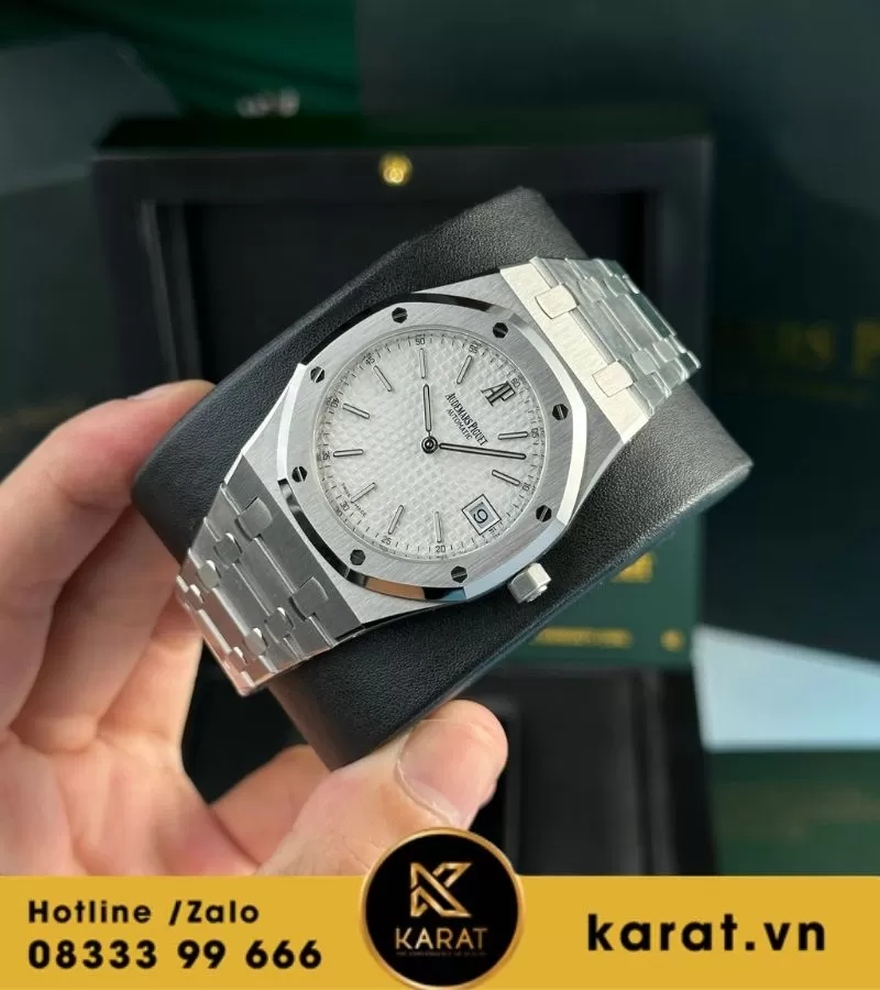 Audemars Piguet Royal Oak Jumbo White Guilloche Dial 15202ST replica