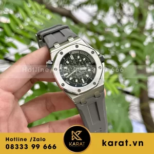 Audemars Piguet Royal Oak Offshore 15720— size 42mm APS Factory