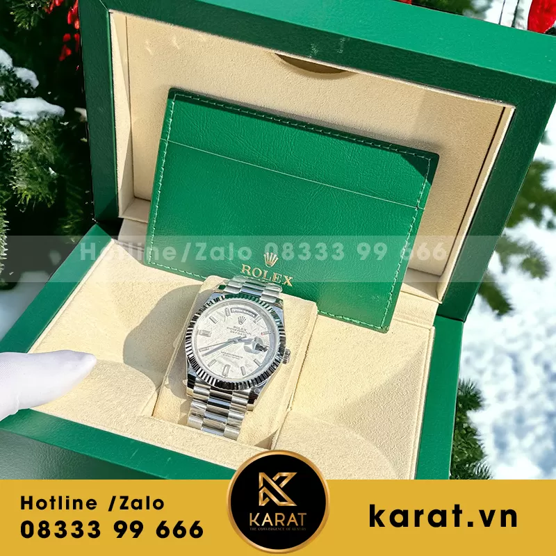 Đồng hồ daydate độ mặt tinh chỉnh cọc số moissanite baguette