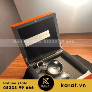 Đồng hồ để bàn Officine Panerai - phiên bản chế tác đặc biệt với máy p5000