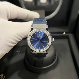 Đồng hồ Hublot Fake Classic Fusion Titanium Blue Diamonds