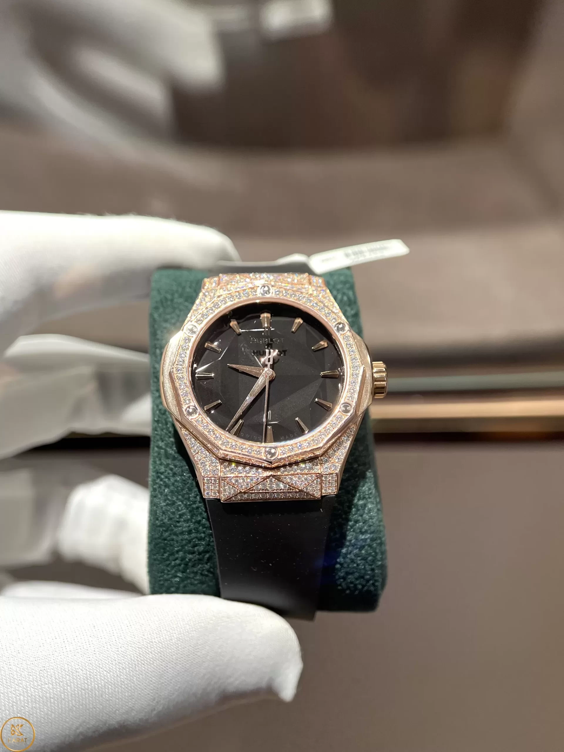 Đồng hồ Hublot Like Auth 1:1 Classic Fusion Orlinski King Gold 40mm 550.OS.1800.RX.ORL19 Full Diamond