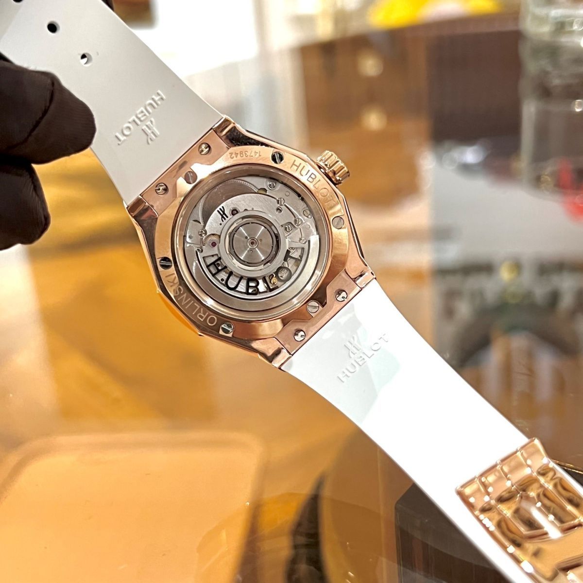 Bộ máy lắp bên trong Đồng Hồ Hublot Replica 1:1 hoạt động chính xác