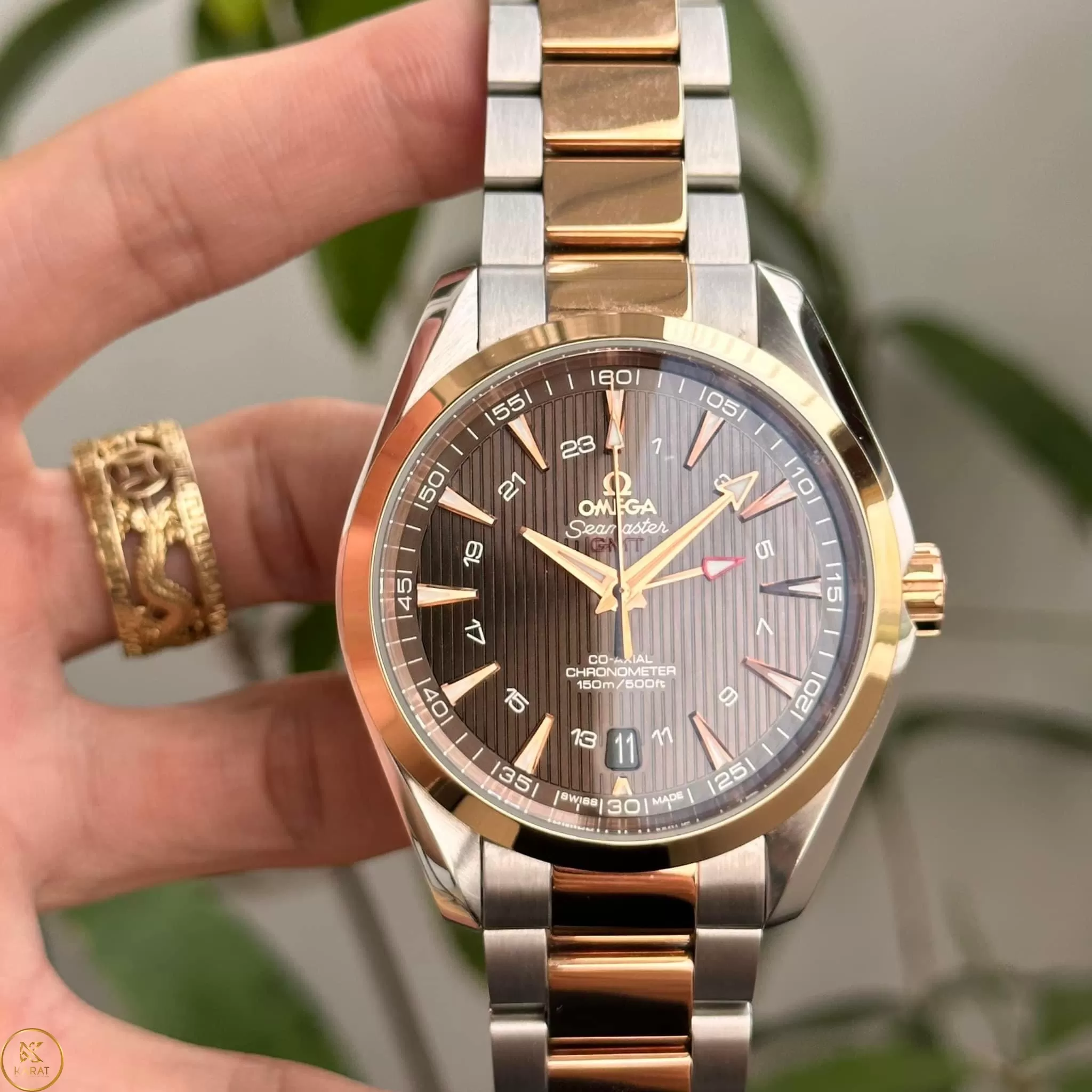 Đồng hồ Omega Aqua Terra GMT