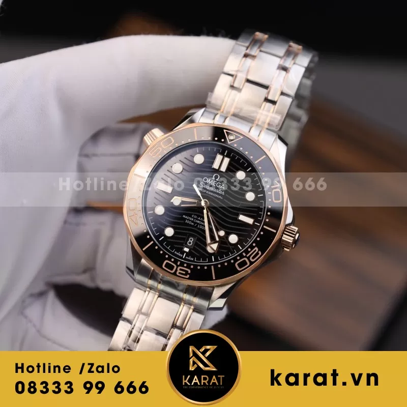 Đồng Hồ Omega Rep 11 Seamaster Diver 300M Chronograph Demi Vàng Hồng Mặt Đen N1 44mm