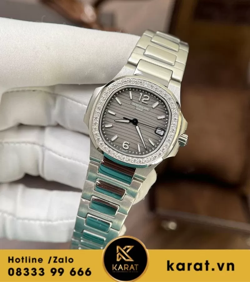 Đồng hồ Patek Philippe Nautilus 7010/1G-011 vàng trắng fake
