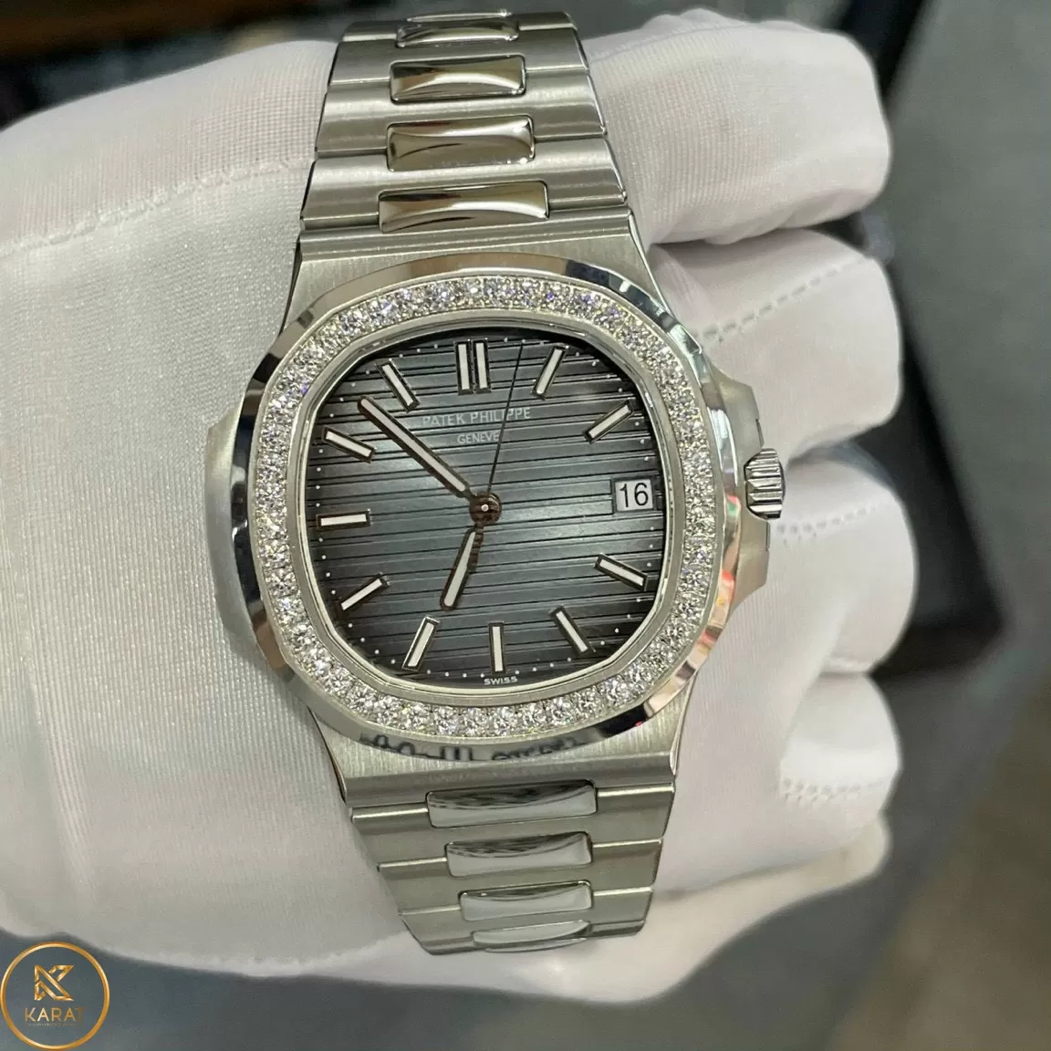 Đồng Hồ Patek Philippe Replica 1-1 Nautilus 5723