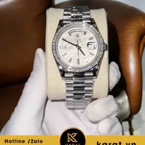 Đồng hồ Rolex Day-date 40 vàng trắng mặt thiên thạch viền kim cương baguette