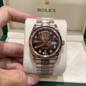Đồng Hồ Rolex Day-Date Replica Mặt Số Ombre Nâu Chế tác Vàng Hồng 18k