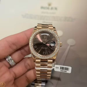 Đồng Hồ Rolex Replica 1:1 Day-Date 40 228345RBR Mặt Số Chocolate Cọc Kim Cương