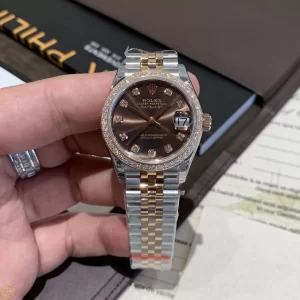 Đồng Hồ Rolex Siêu Cấp 1:1 Datejust 31 278381 Mặt Số Chocolate Viền Kim Cương