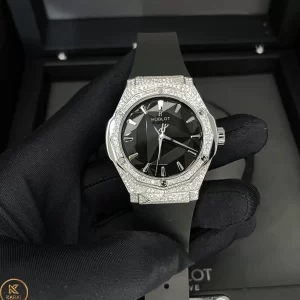 HUBLOT CLASSIC FUSION ORLINSKI TITATINUM  1:1 FULL VIỀN KIM CƯƠNG