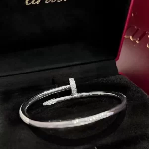 Lắc tay Cartier juste un clou đầu đinh full kim cương