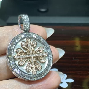 Mặt Dây Chuyền Nam Patek Philippe Chế tác Vàng, Kim Cương Thiên Nhiên