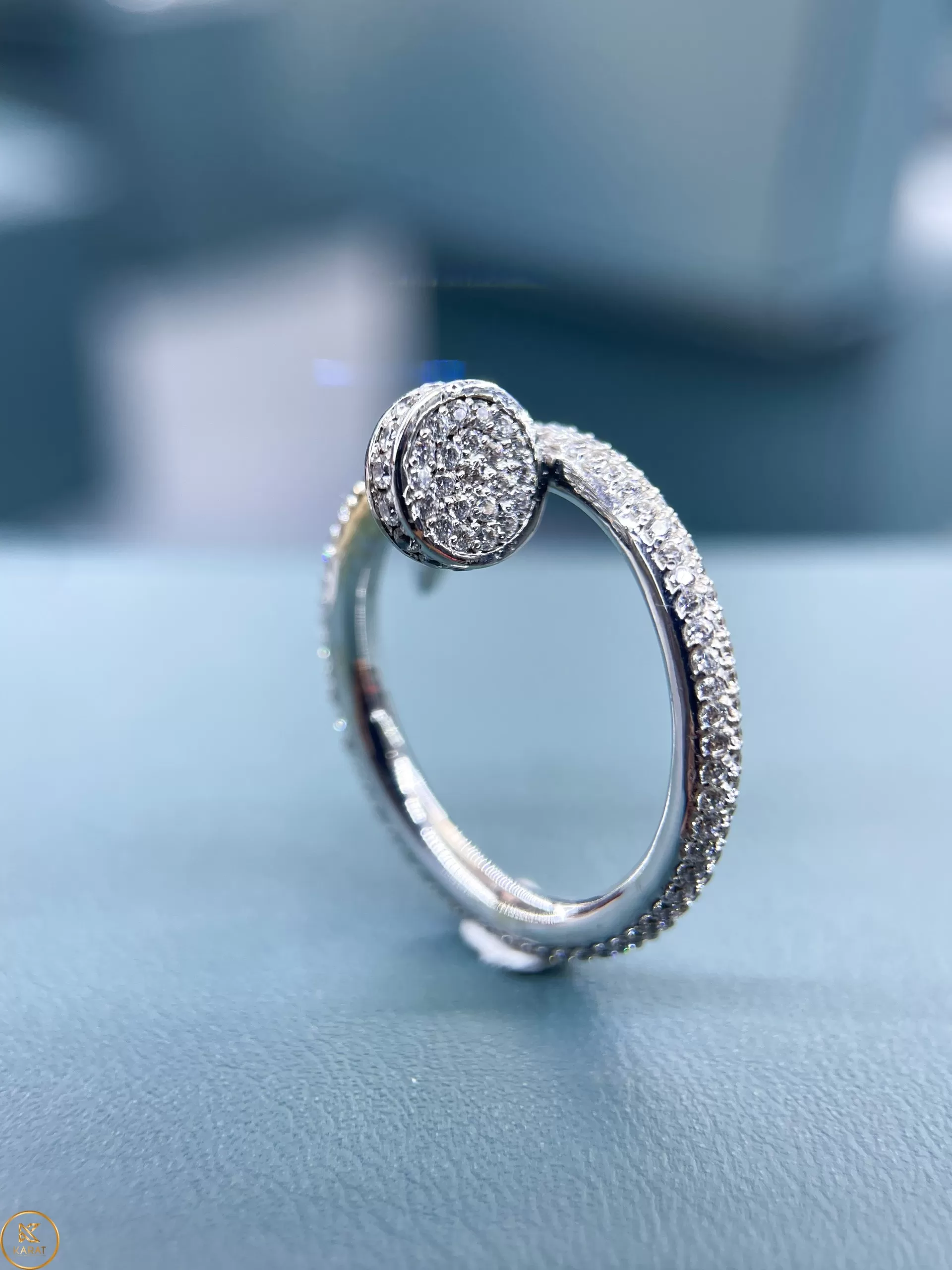 Nhẫn Đinh Cartier Chế tác Vàng Trắng 18k, Kim Cương Thiên Nhiên