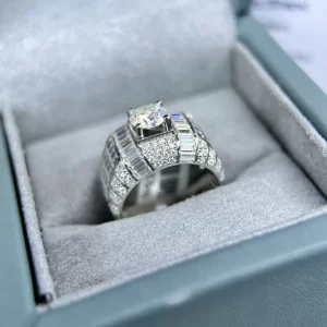 Nhẫn Nam Chế Tác Vàng Trắng Kim Cương Thiên Nhiên