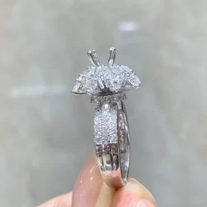 Nhẫn nữ kim cương vàng trắng Diamond